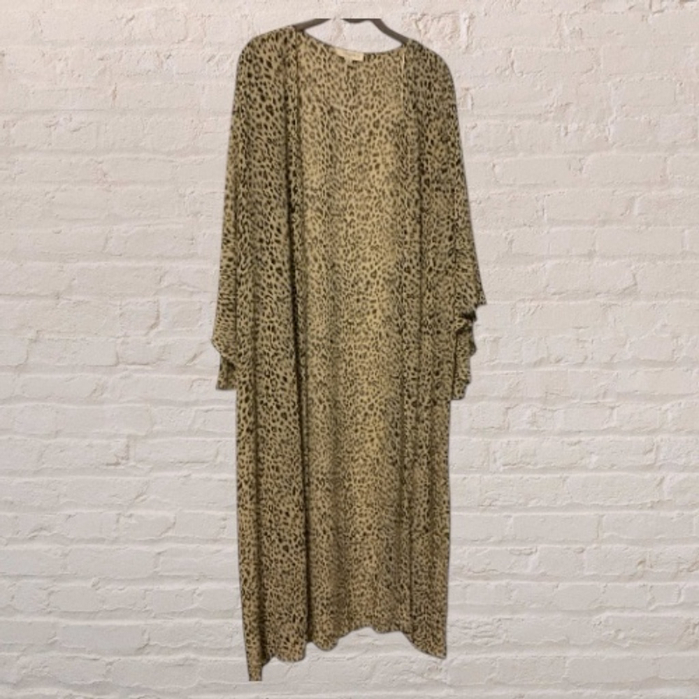 Women's Umgee Leopard Print Sheer Kimono Shrug 1X Cream Black